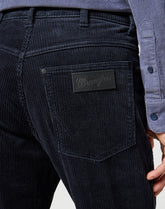 Męskie Spodnie Sztruksowe Wrangler River Dark Navy 112356784 W17T018200